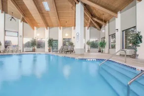 Days Inn & Suites by Wyndham Brinkley - Piscina
