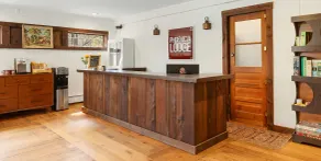 Phoenicia Lodge - Reception