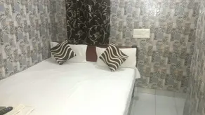 Rajdhani guest house - Room