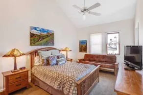 Chamonix 31, Snowmass Ski-In/Ski-Out Condo w/Shared Hot Tub/Pool/Private Washer/Dryer/WiFi - Værelse