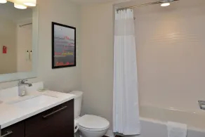 TownePlace Suites by Marriott Raleigh Durham Airport Morrisville - Bathroom