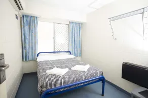 YHA Cairns Central - Room
