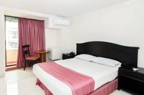Hotel Puerta de Oro - Room
