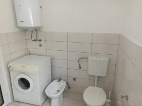 Beach House Split - Bathroom