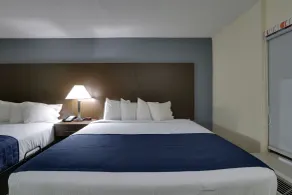 Baymont by Wyndham Ridgeland I-95 - Room