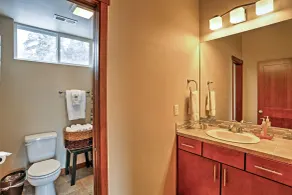 Breezy Lake Chelan Condo w/ Pool & Hot Tub Access! - Interiør