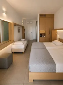 Far Out Hotel & Spa - Room