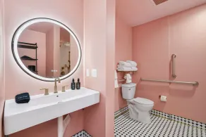 The Buxton, BW Signature Collection by Best Western - Bathroom