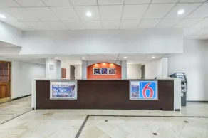 Motel 6-Henderson, TX - Lobby