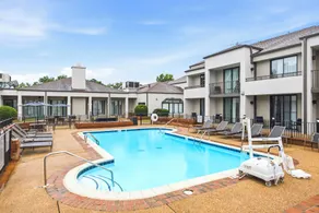Courtyard by Marriott Columbus - Pool