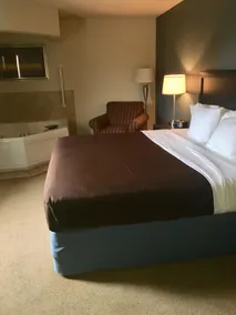 AmericInn by Wyndham Monmouth - Chambre