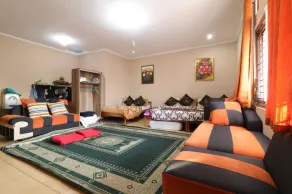 Lembur Incu Syariah Villa & Resto - Værelse