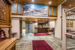 Arahova Inn Hotel - Recepción