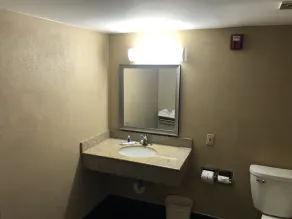 Rodeway Inn Joint Base Andrews Area - Salle de bain