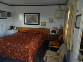 Sweet Dreams Motel - Room