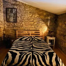 Tranquil 3-bedroom House Retreat Near River Beach - Camera