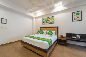 Treebo Shivam Inn Near Singapore Mall - Room
