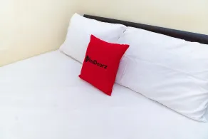 RedDoorz Syariah near Jalan A Yani KM 8 Citraland - Room