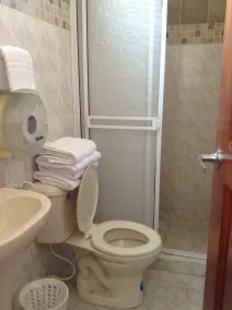 Hotel Casa Lourdes - Bathroom