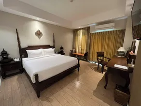 Kokhaburi Hotel - Zimmer