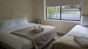The Swiss Motel - Habitación