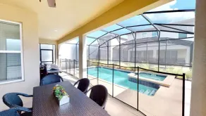Hidden Gem Jiminy Cricket - Piscine