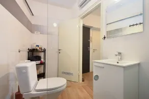 Apartment 1811 - Bad