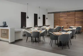 Crowne Plaza San Antonio Airport by IHG - Restaurant