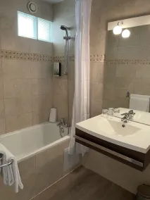 La Medieval Hôtel Avignon - Salle de bain