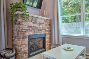 The Wedgewood - Saylorsburg Retreat Near Skiing! - Interior