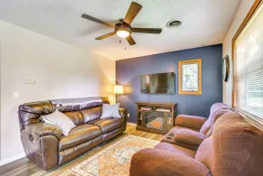 Countryside Escape 14 Mi to Milford & Geary Lakes! - Innvendig