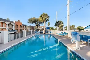 Travelodge by Wyndham Hotel & Cottages St Augustine - Historic - Piscine
