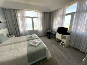 Golden Beach Guest House & Rooftop Bar - Chambre
