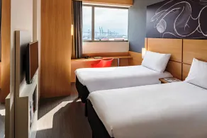 ibis Santos Valongo - Room