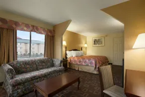 Days Inn by Wyndham Airport Nashville East - Habitación