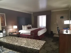 Best Western InnSuites Tucson Foothills Hotel & Suites - Chambre