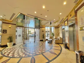Al Mukhtara Almasi Hotel - شركة المختارة الماسي للخدمات الفندقيه شخص واحد - Interior entrance