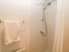 The Cider Barn - Bathroom