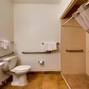 Motel 6-Brownsville, TX North - Salle de bain