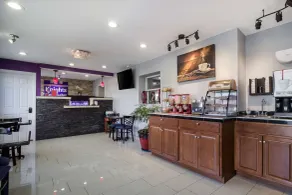 Knights Inn and Suites Salem - Hall