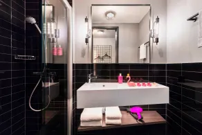 Moxy Darmstadt - Salle de bain