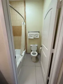 Executive Inn and Suites - Salle de bain