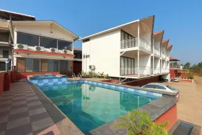 StayLeisurely Rhythm Eco and Agro Stays Wellness Centre Panchgani Mahabaleshwar - Pool