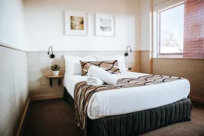 Astor Inn - Room