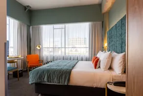 The Muse Christchurch Art Hotel - Zimmer