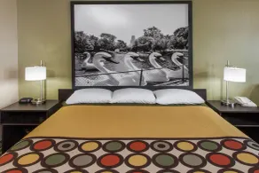 Super 8 by Wyndham Dwight - Chambre