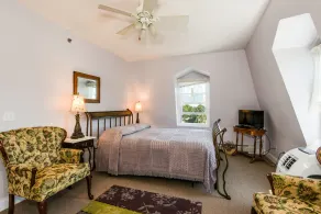 Payne's Harbor View Inn - Habitación