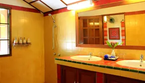 Secret Garden Chiangmai - Bathroom