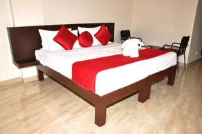 Cosmopolitan Cultural Centre - Room