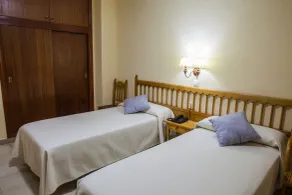 Hotel Tres Jotas Conil - Vue de la chambre